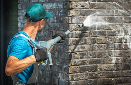 Top 3 signs houston home needs pressure wash