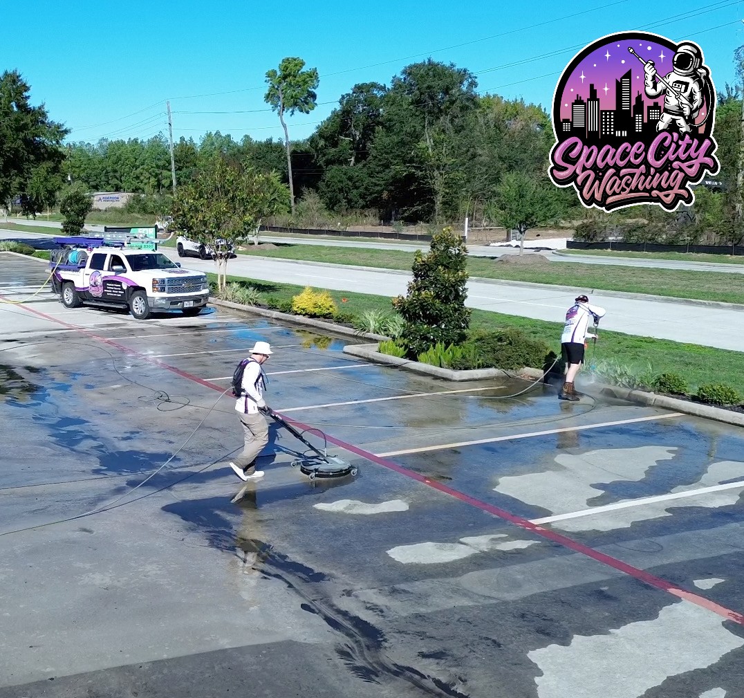 Commercial Parking Lot Cleaning in Spring, TX